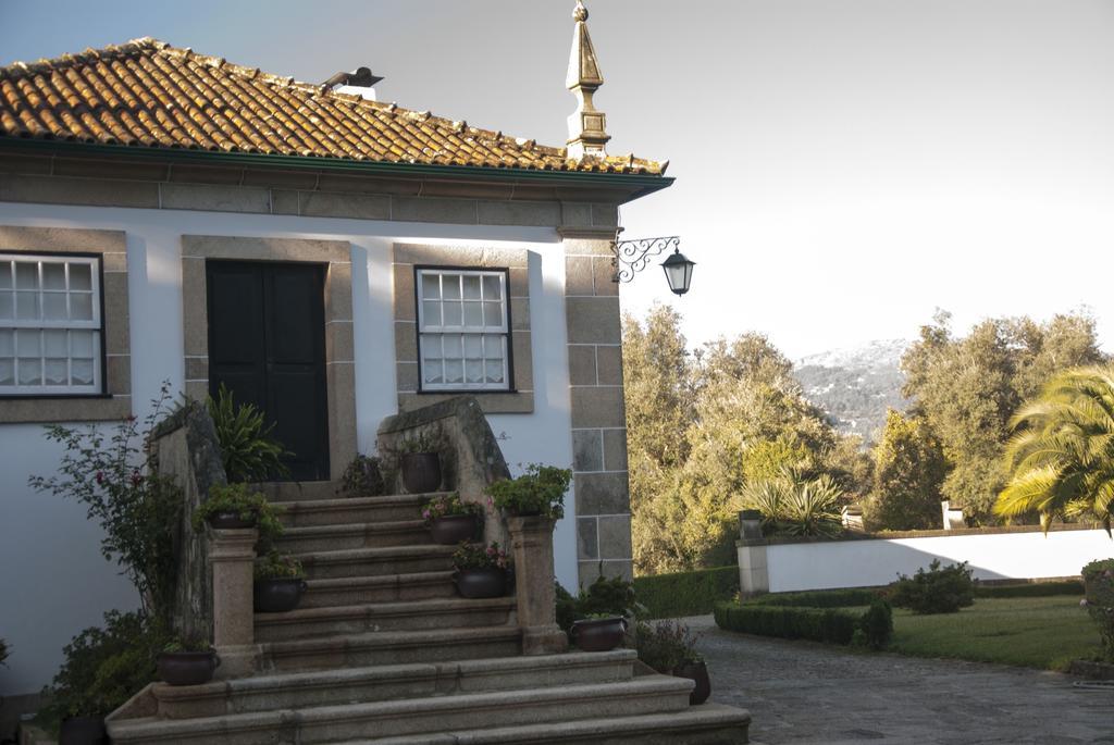 Вілла Casa De Santa Comba Кабесейраш-ді-Башту Екстер'єр фото