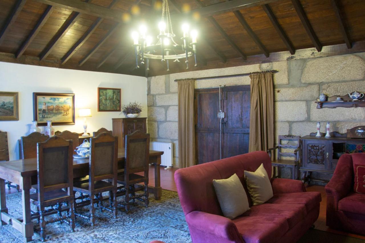 Вілла Casa De Santa Comba Кабесейраш-ді-Башту Екстер'єр фото